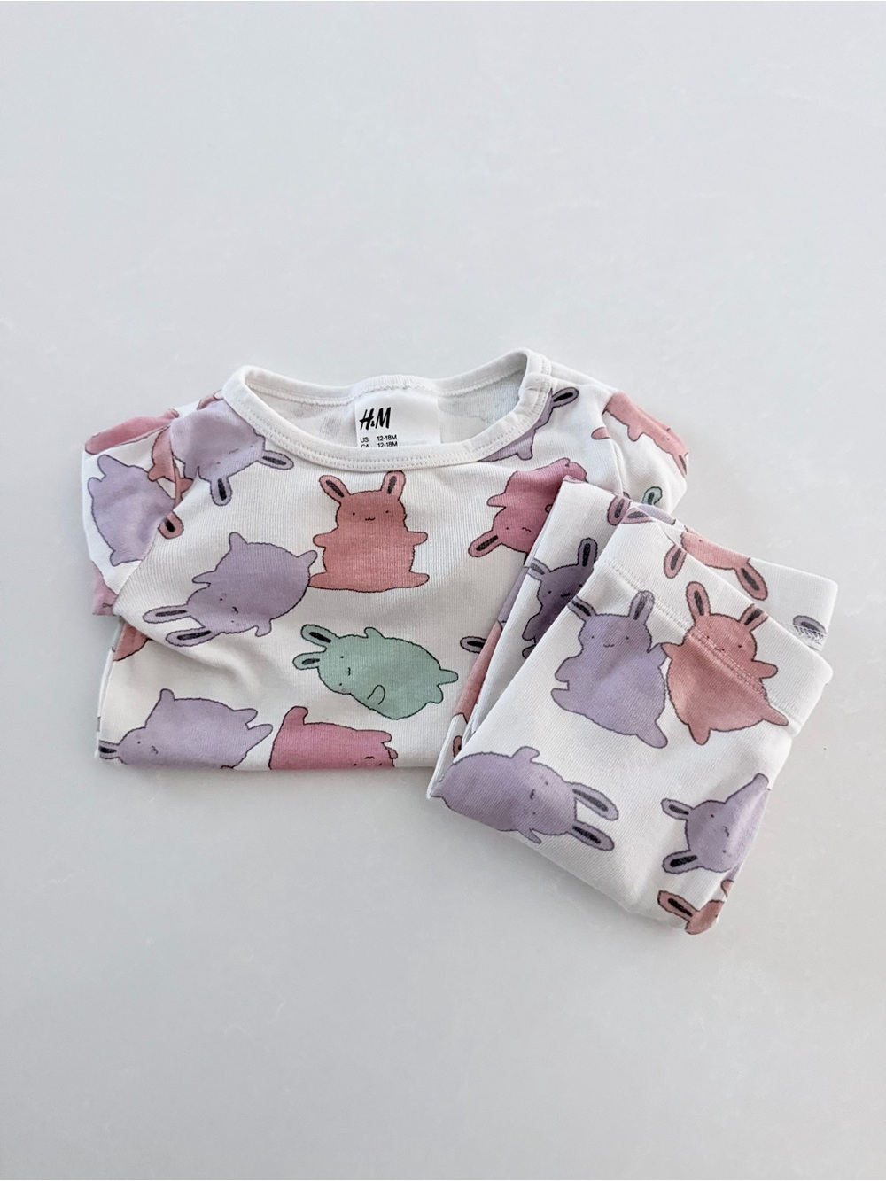H&M Pastel Bunny Long Sleeve Ribbed Pajamas • Size 12-18M